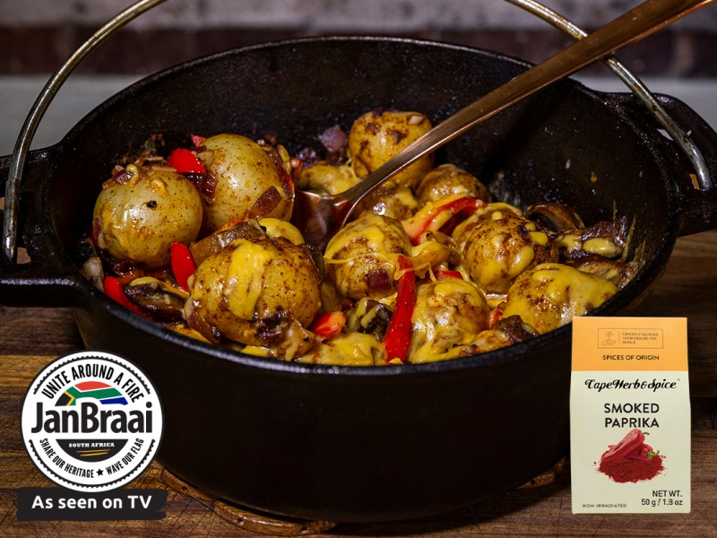 PAPRIKA AND CHEESE POTATOES